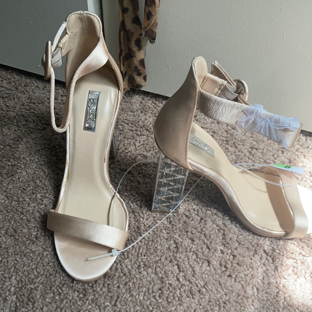 Qupid beige clear block heels